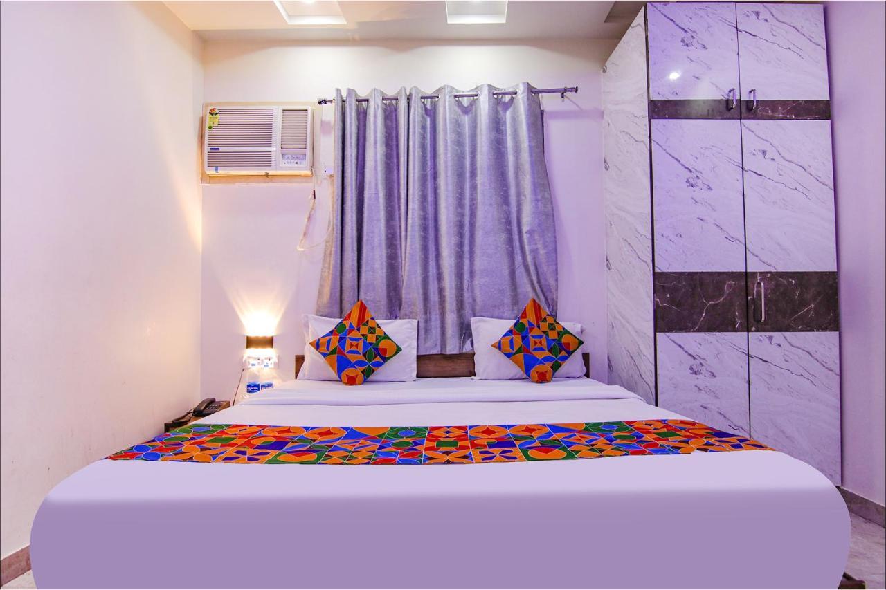 Fabexpress Waypoint Hotel